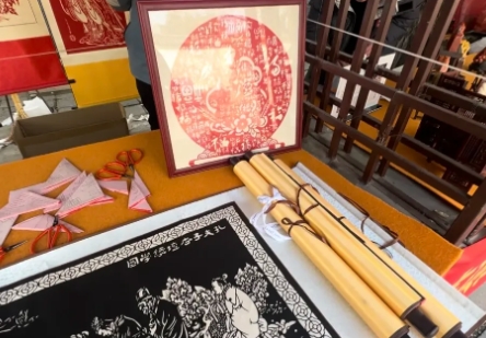 ���ŷ壺��ֽ�����������ĳ���������