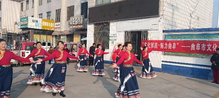 ���Ļ����� �������������Ļ��ݻ����ݳ���12վ�������Ϸ����������